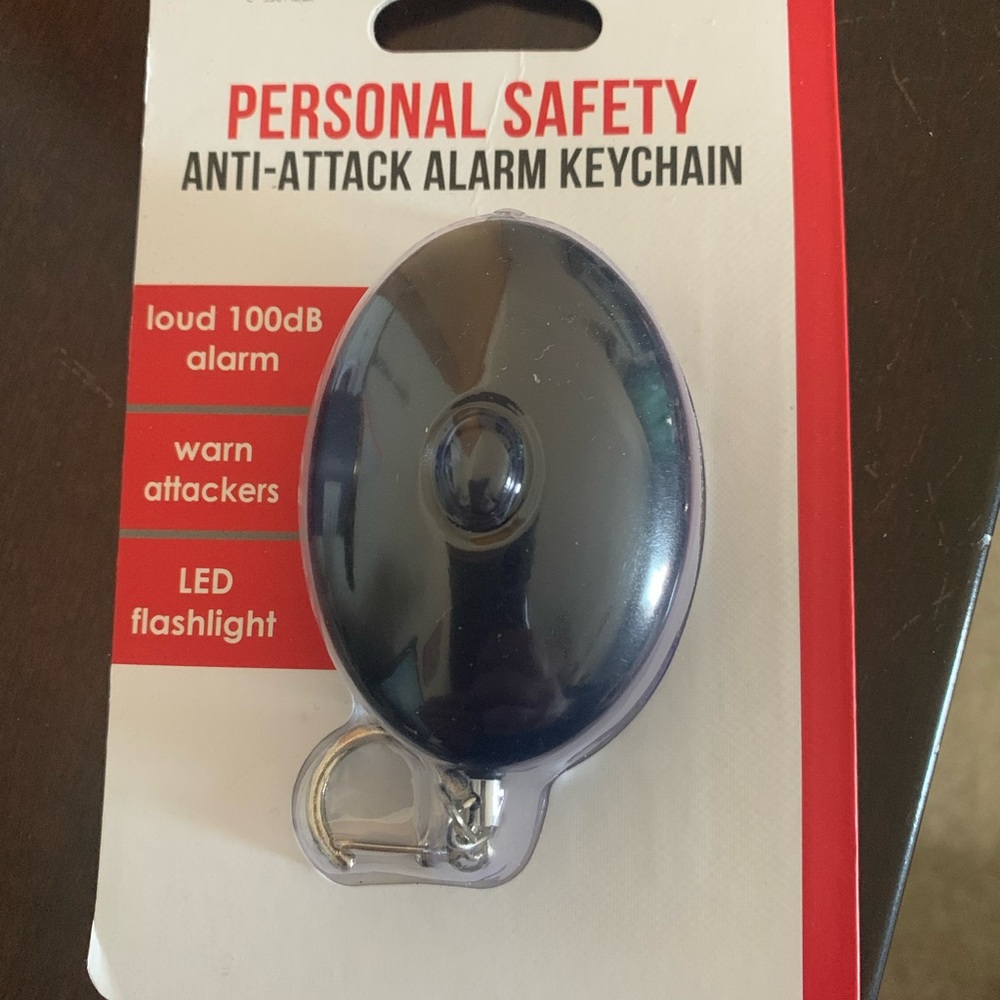 ALARM KEYCHAIN SAFETY ANTI ATTACK PERSONNEL SAFETY